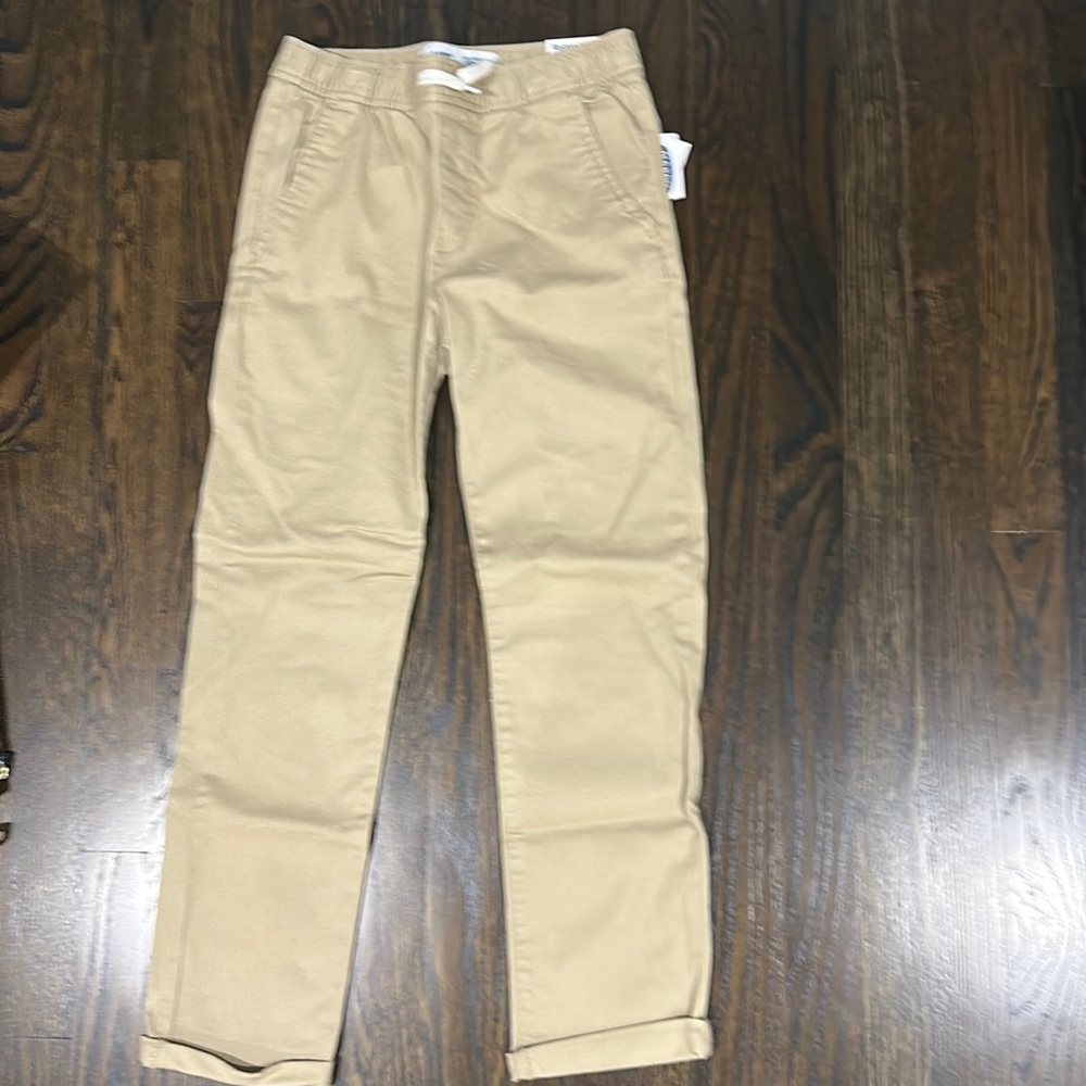 Old Navy relaxed slim built in flex pants. Size L (10-12)BNWT